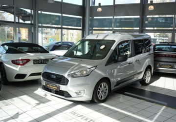 Ford Tourneo 150.977 km 10.900 &euro; Obertshausen 63179