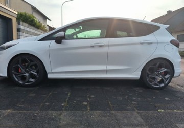 Ford Fiesta 44.500 km 20.900 &euro; Babenhausen 64832