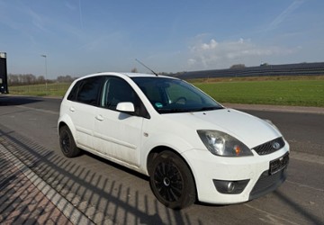 Ford Fiesta 208.100 km 1.900 &euro; Hanau 63452