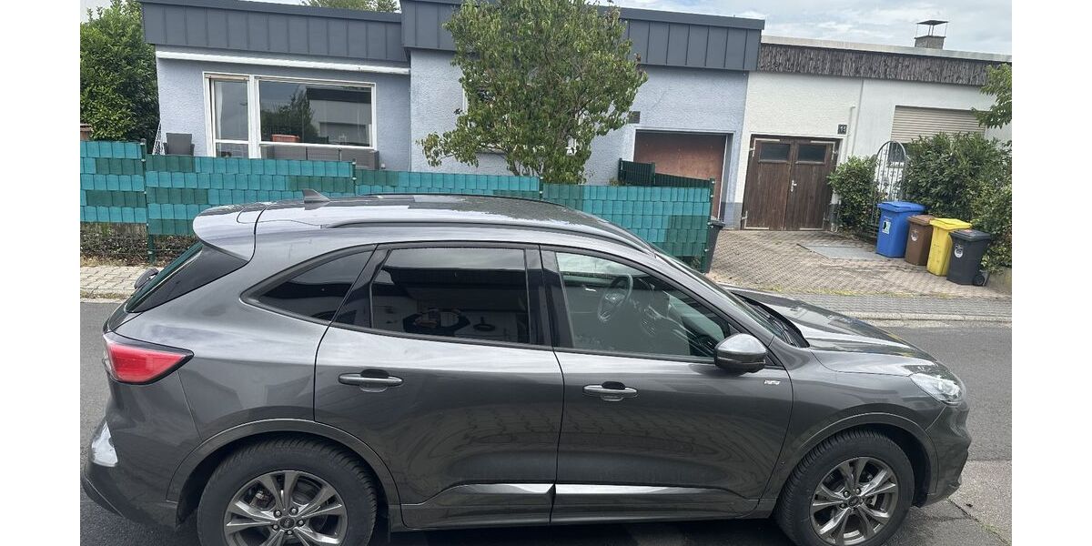 Ford Kuga 45.000 km 24.000 &euro; Eschborn 65760