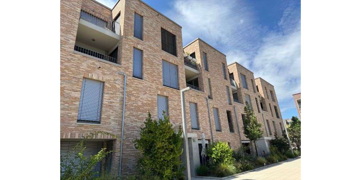 Etagenwohnung Frankfurt am Main Kalbach - 5 Zimmer, 135 m&sup2;, 2.272&euro; | Angebot:27393878