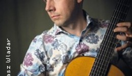 Klaus Wladar - Stimmungsvolles Gitarrenkonzert bei Kerzenschein