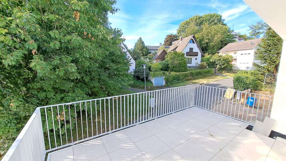 Etagenwohnung Goldbach - 4 Zimmer, 133 m&sup2;, 1.750&euro; | Angebot:26731751